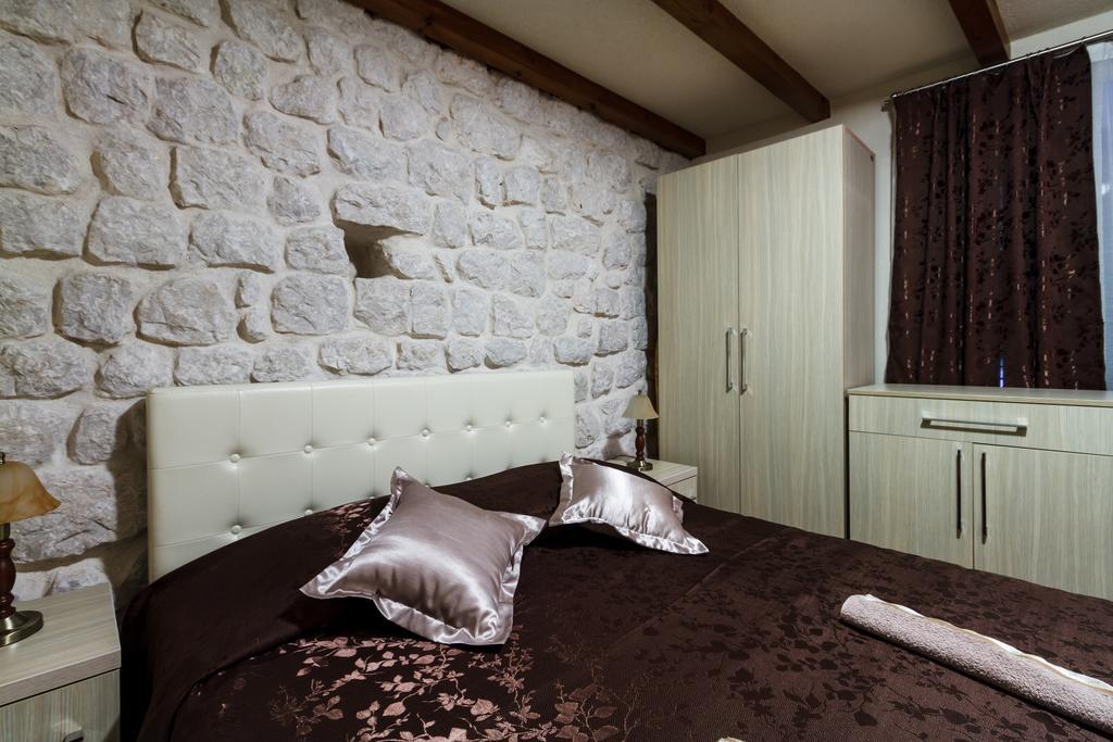 Hill Apartments Котор Экстерьер фото